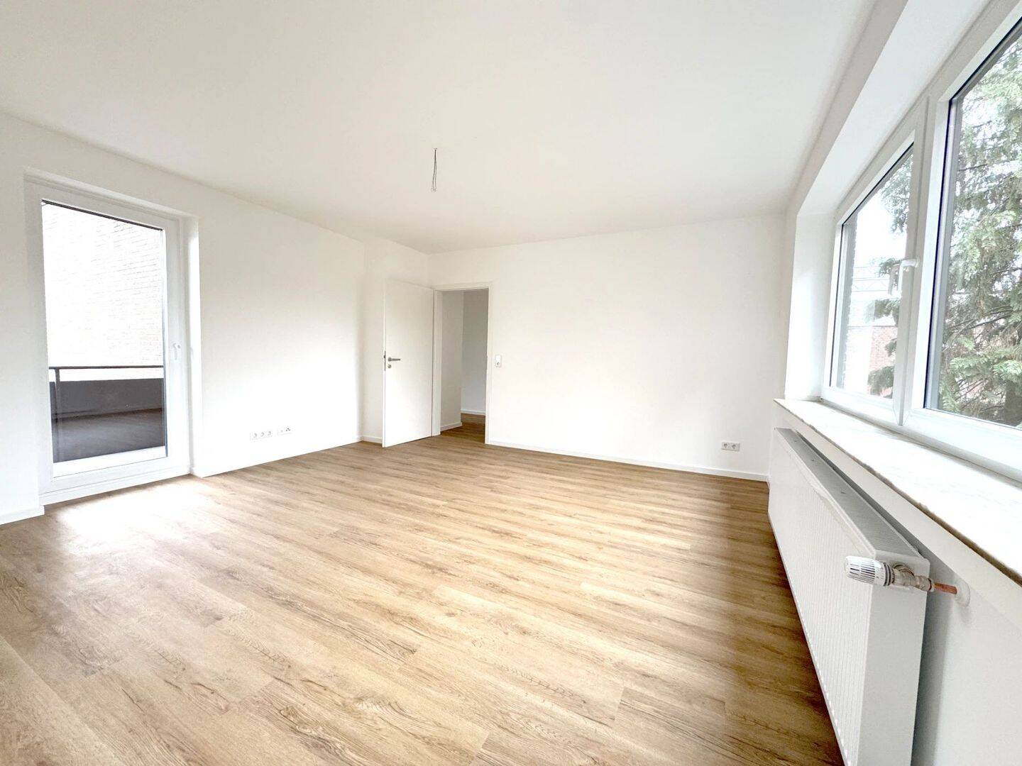 Moderne kernsanierte 3-Zimmer-Wohnung mit Balkon in zentraler Lage von Düsseldorf-Mörsenbroich