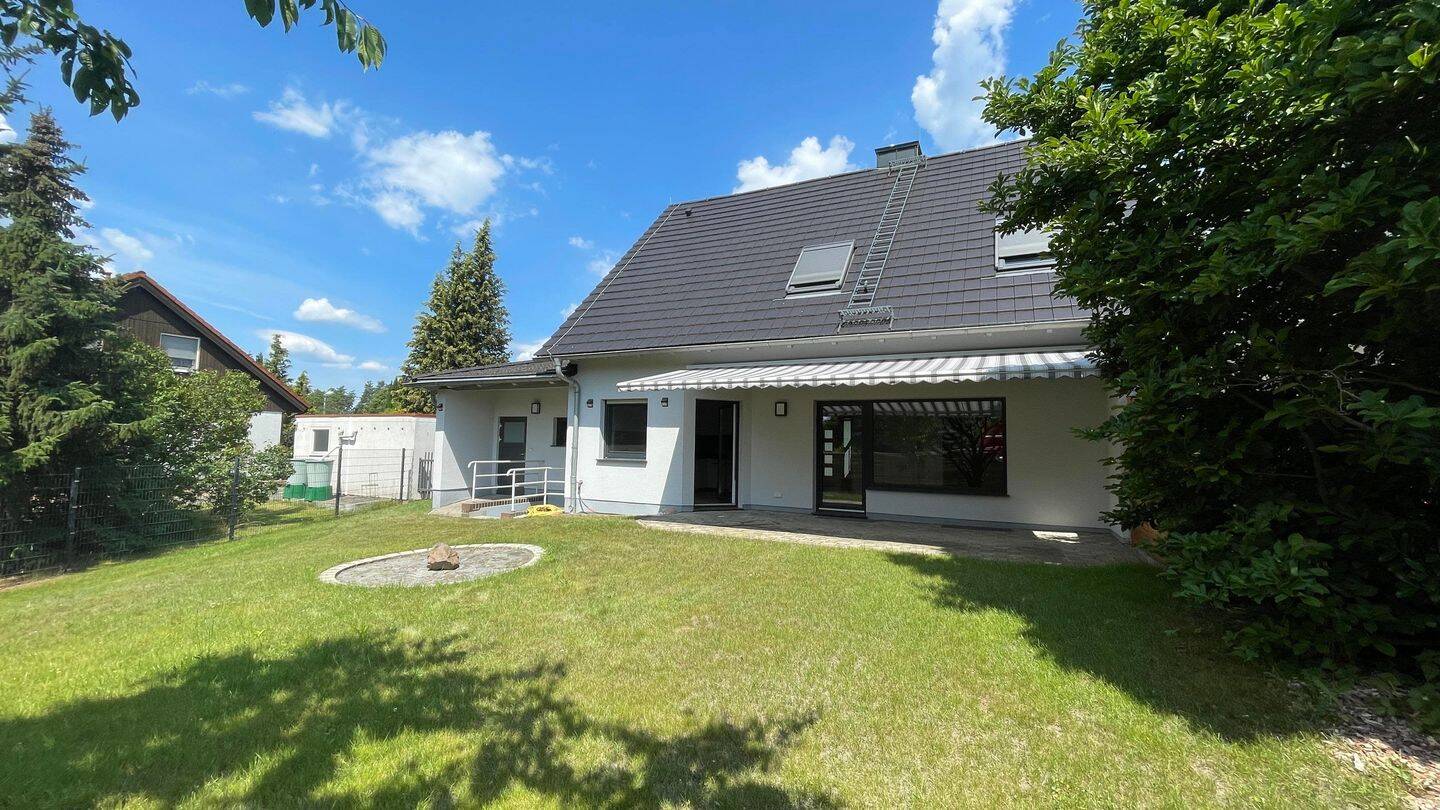 Exklusives Wohnen für Ihre Familie! – Bernsdorf – Vorschaubild 7