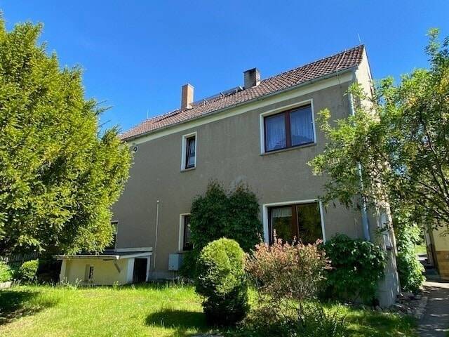 Von der Sonne verwöhnt - Zweifamilienhaus mit großem Grundstück – Stadtroda – Bild 1 von 9