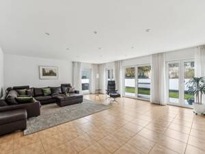 Einfamilienhaus-Traum auf vier Ebenen mit PV-Anlage und Garage im Gurkenland von Düsseldorf-Eller – 40229 Düsseldorf – Vorschaubild 3