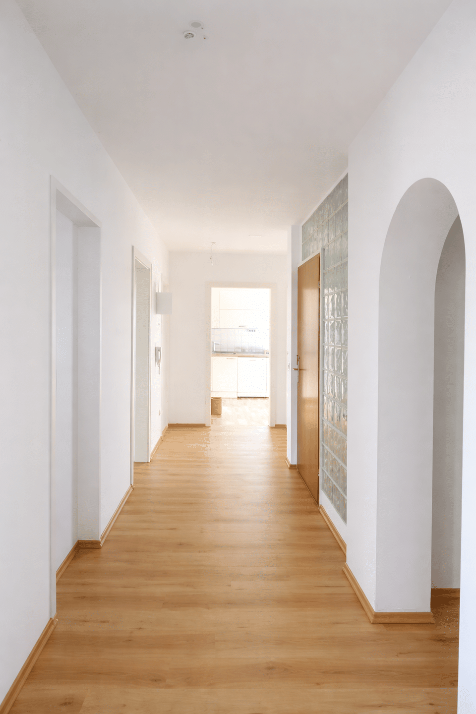 Provisionsfrei für Großfamilie oder Investoren Dreiparteienhaus mit 1553m² großem Garten. – Altötting – Vorschaubild 3