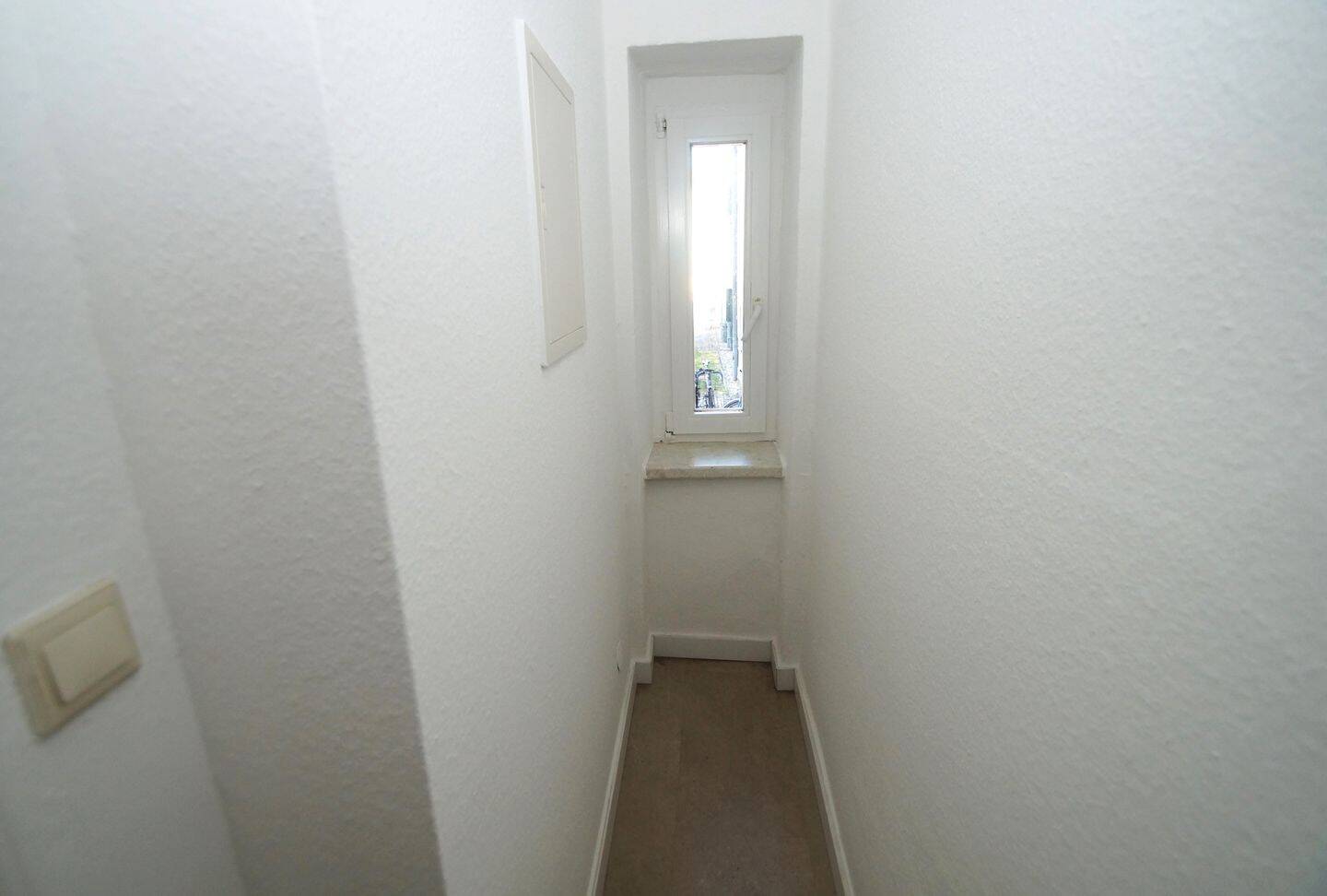 Leipzig! Sofortige Mieteinnahmen: Renovierte 2-Zimmer-Wohnung mit genehmigtem Balkonanbau – Leipzig – Vorschaubild 8