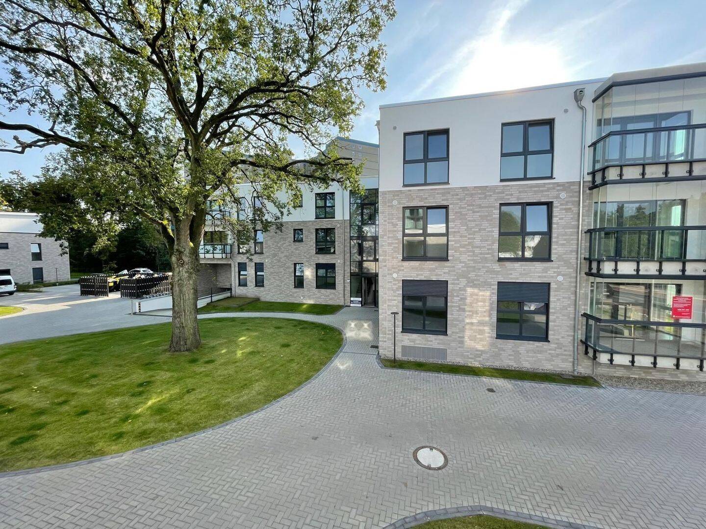 NEUBAU! Modernes Wohnen in einer 2,5 Zimmer Wohnung mit Einbauküche und Balkon