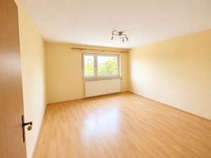 Attraktive 3-Zimmer-Wohnung zum Sanieren zur sofortigen Nutzung in München-Johanneskirchen – 81927 München – Vorschaubild 6