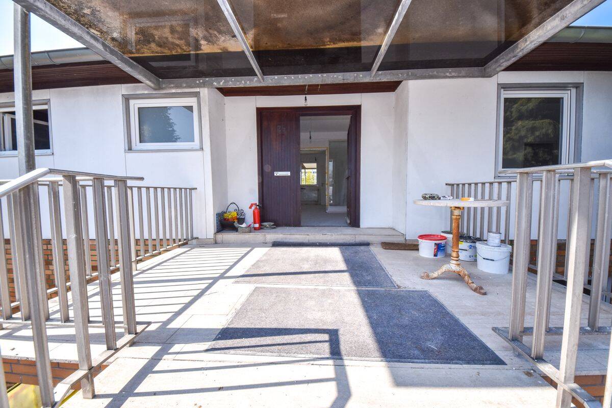 DIETZ: ZWEITER BEZUG nach Sanierung! Einfamilienhaus mit ELW oder Büro, 2 Garagen und Garten – Eppertshausen – Vorschaubild 9