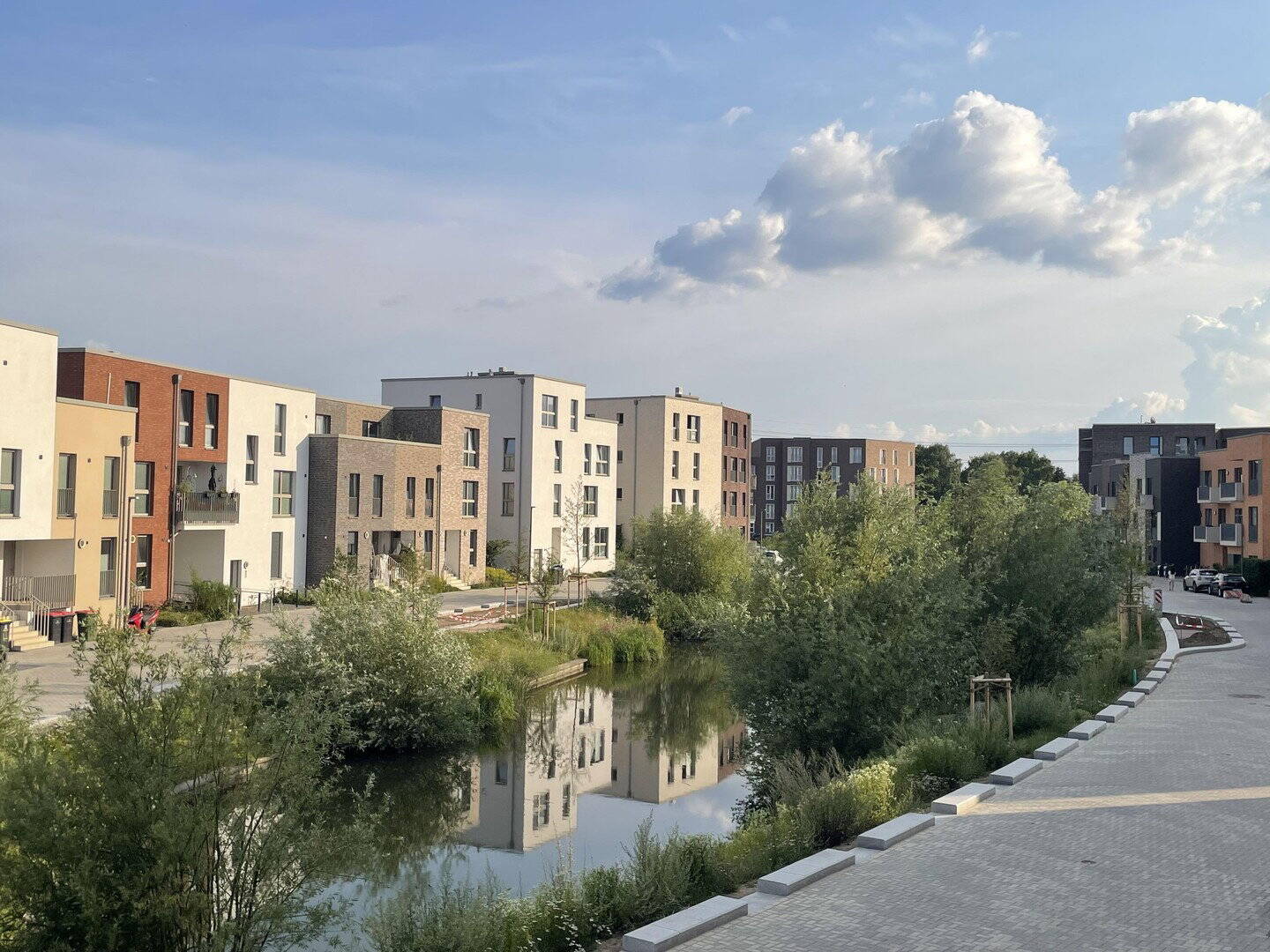 Modernes Stadthaus in der Jenfelder Au - familienfreundlich mit sehr niedrigen Betriebskosten – Hamburg – Bild 1 von 9