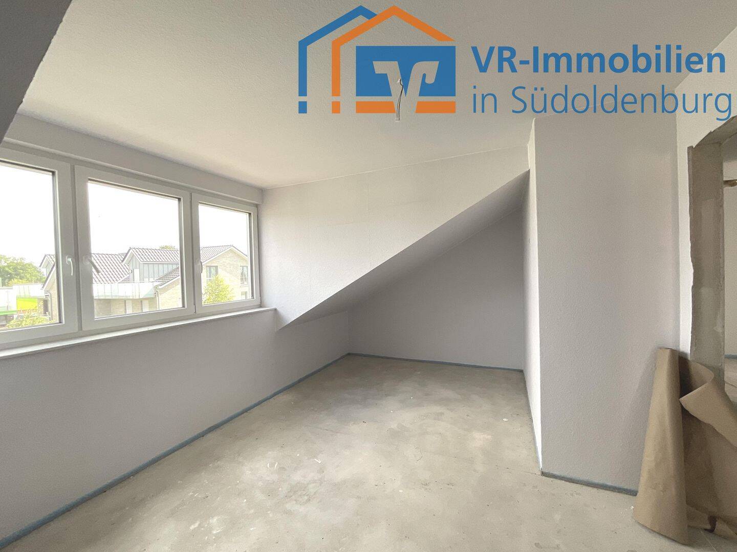 Erstbezug - gemütliche Dachgeschosswohnung in ruhiger Lage!