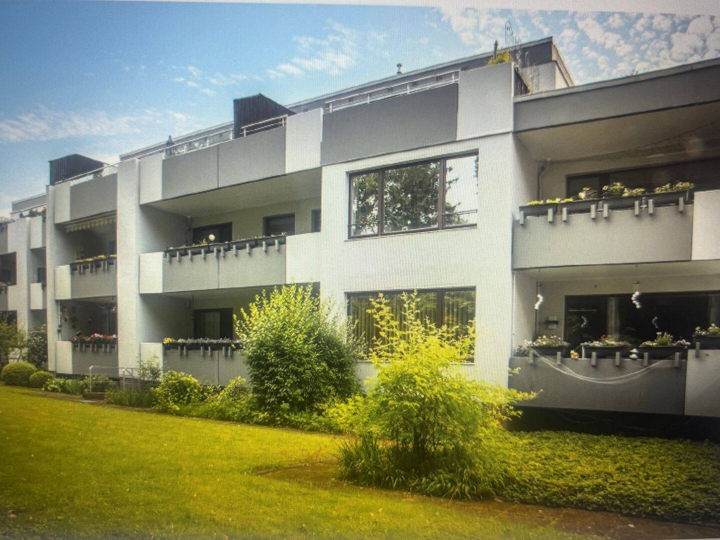 Helle 3-Zimmer Wohnung mit Balkon, Stellplatz, Hobbyraum und Keller - alles inklusive – Hannover – Vorschaubild 8