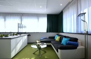 Schönes 1-Zimmer-Penthouse-Apartment mit Ausblick, komplett ausgestattet, Innenstadt Offenbach – 63065 Offenbach am Main – Vorschaubild 3