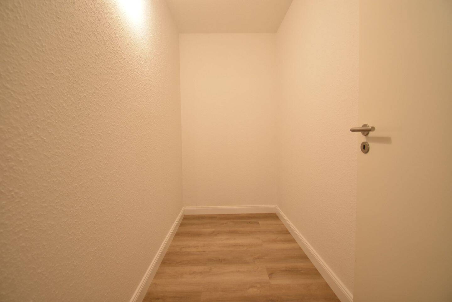 Renoviert Wohnen! Barrierefreie 2-Zi-Whg mit Balkon – Wuppertal – Vorschaubild 4