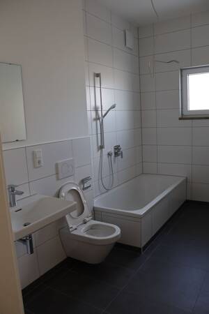 *NEUBAU* Exklusive 3-Zimmer-Erdgeschosswohnung mit Terrasse und Aufzug in 90763 Fürth – 90763 Fürth – Vorschaubild 8
