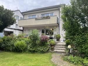 Freistehendes Ein-/Zweifamilienhaus mit schönem Garten in Ruhiglage Bonn-Röttgen