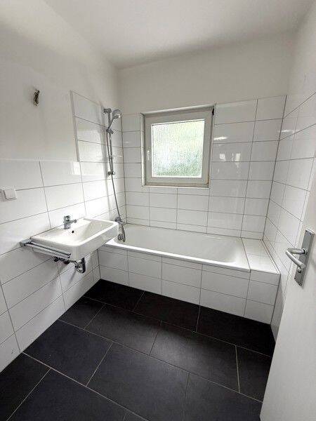 Hübsche 2-Zi.-Whg. mit modernem Tageslichtbad und Balkon – Wuppertal – Vorschaubild 6