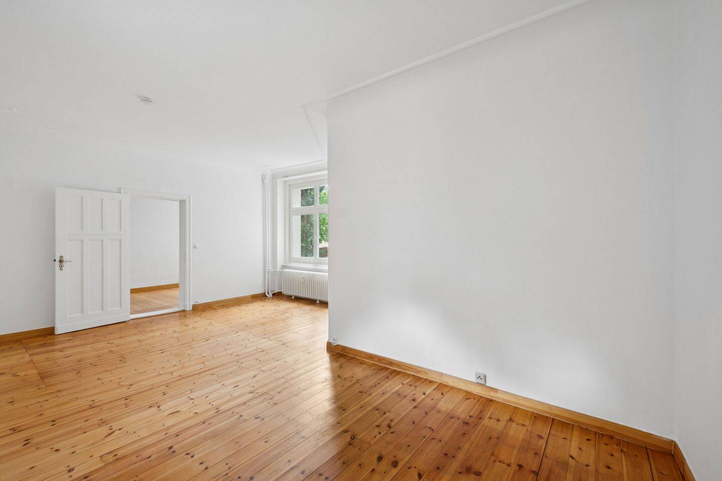 Exklusives Altbau-Juwel in Berlin-Steglitz: 2-Zimmer-Wohnung in grüner Toplage – Berlin – Vorschaubild 5
