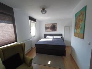 Elegantes, vollmöbliertes Apartment mit Aufzug - frisch saniert, vermietet und sofort renditestark. – 45326 Essen – Vorschaubild 2