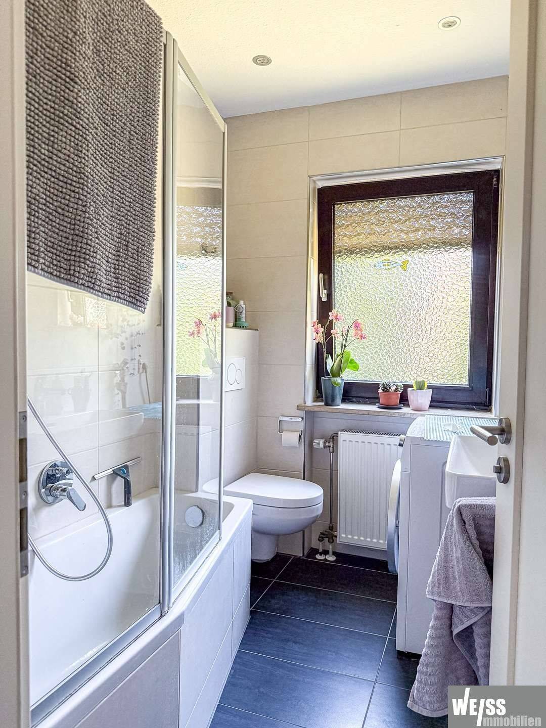 Gemütliche 2-Zimmer-Wohnung mit Balkon, EBK & Garagenstellplatz – Würzburg – Vorschaubild 3