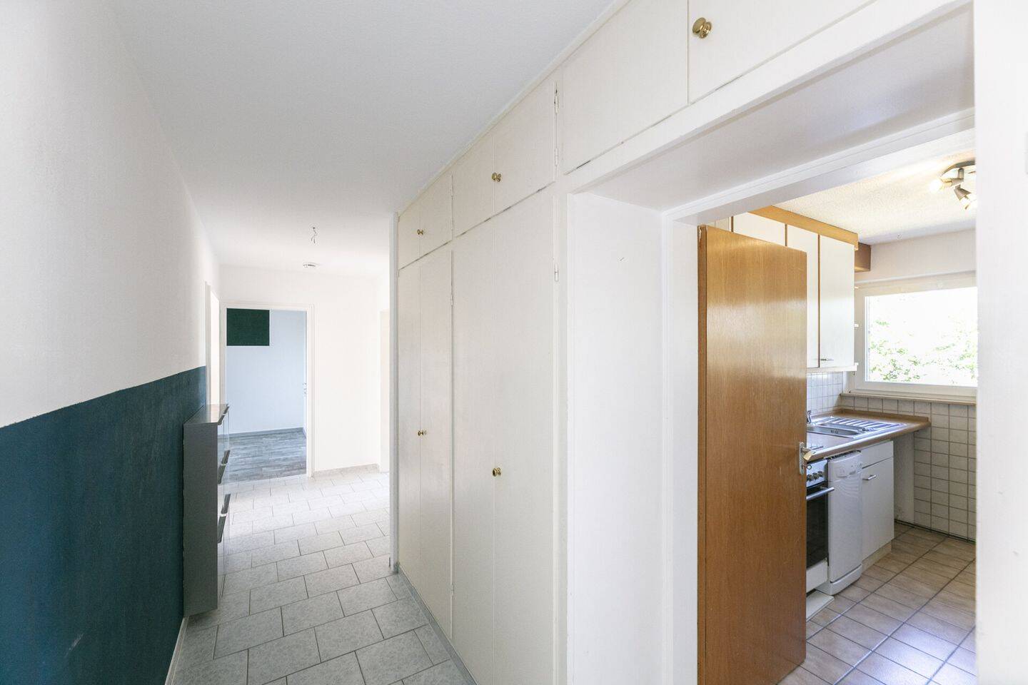 Großzügige 4,5-Zimmer-Wohnung mit Balkon und Weitblick über Ulm – Ulm – Vorschaubild 7