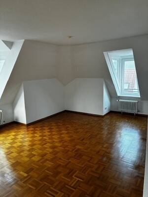 Exklusive 3,5-Zi.-Wohnung mit Gartennutzung in schöner Lage in Degerloch – 70597 Stuttgart – Vorschaubild 4