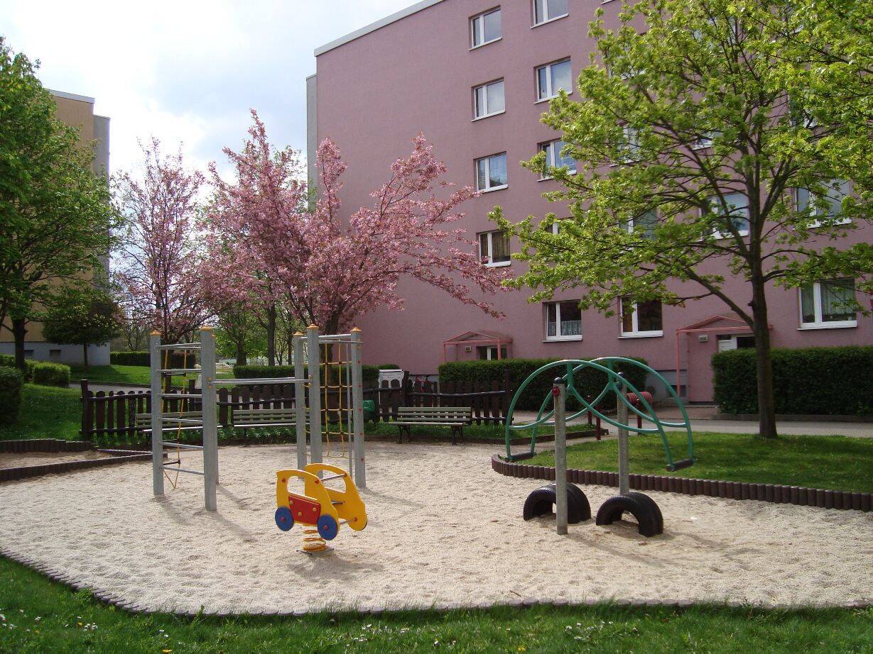 3-Raumwohnung in bester Wohnlage mit Wanne, Dusche und Balkon – Chemnitz – Vorschaubild 3