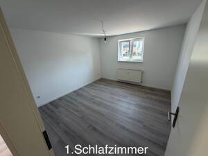 Schöne 110m² 4ZKB Wohnung mit Garten & Terasse in Losheim Zentrum – 66679 Losheim am See – Vorschaubild 3