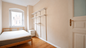Altbau Familien-Wohnung - nahe Karl-August-Platz – 10627 Berlin – Vorschaubild 2