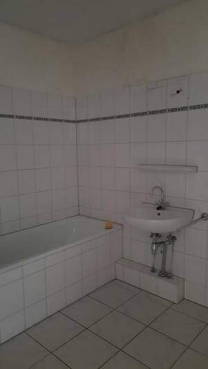 Bezugsfertige Wohnung - Einfach Möbel rein und Füße hoch! – 47179 Duisburg – Vorschaubild 7