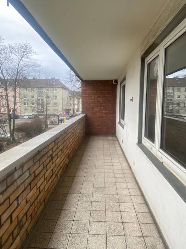 Etagenwohnung in 51065 Köln mit 83 m² kaufen