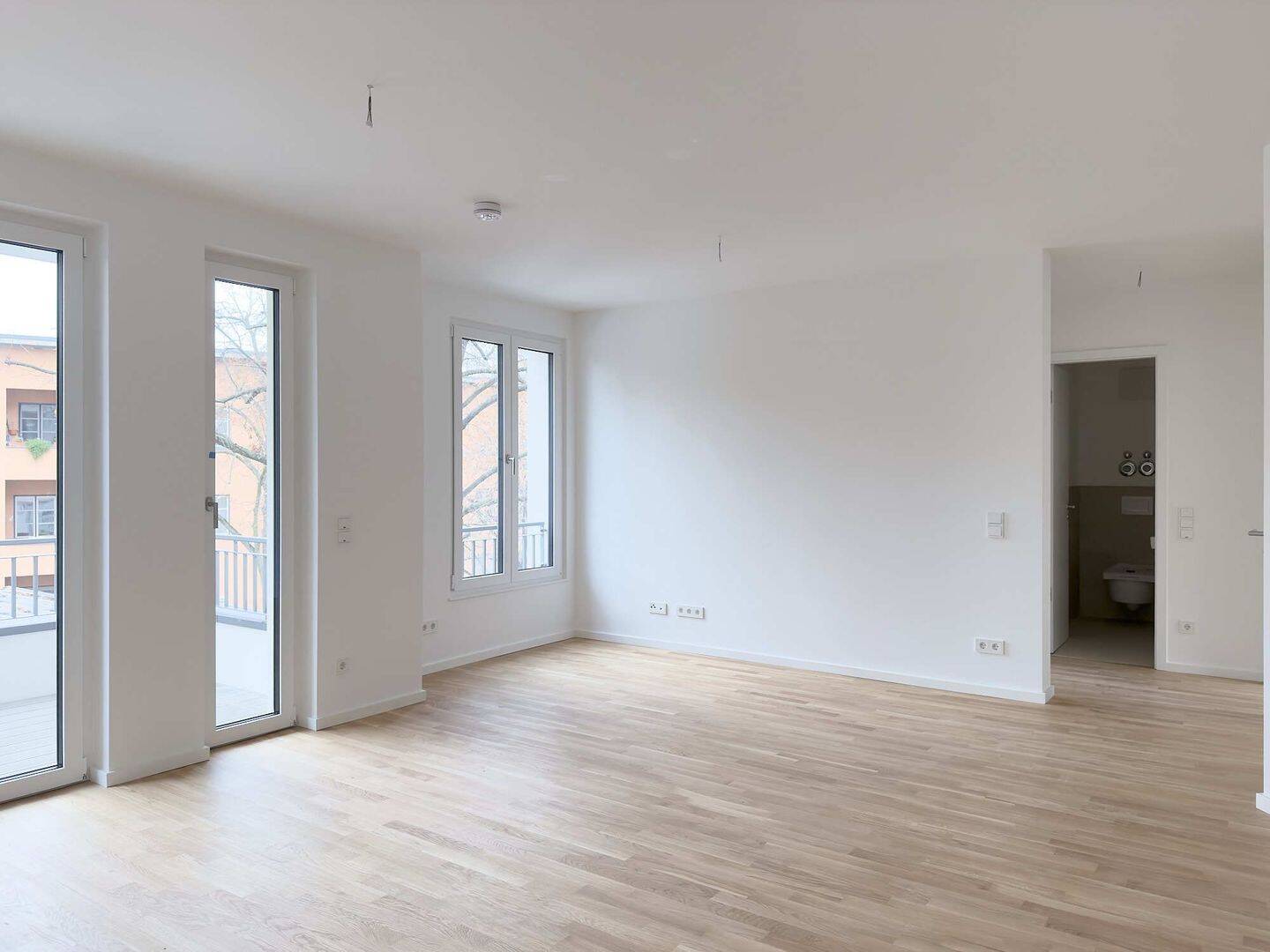 Familienwohnung mit Seeblick und 2 Balkonen – Berlin – Vorschaubild 6