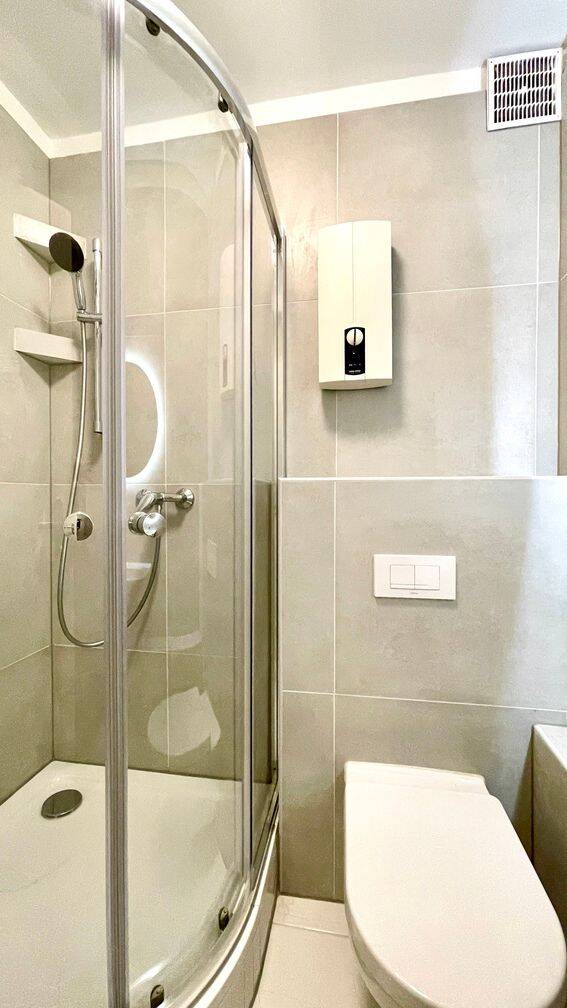 Renovierte 1-Zimmer-Eigentumswohnung mit Stellplatz - Stilvoll wohnen, nachhaltig investieren – Berlin – Vorschaubild 6