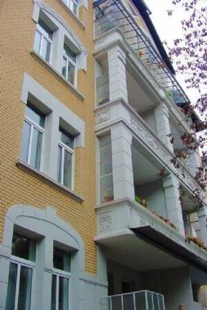 Östliches Ringgebiet: schöne 2-Zimmer-Wohnung mit Balkon und Fahrstuhl