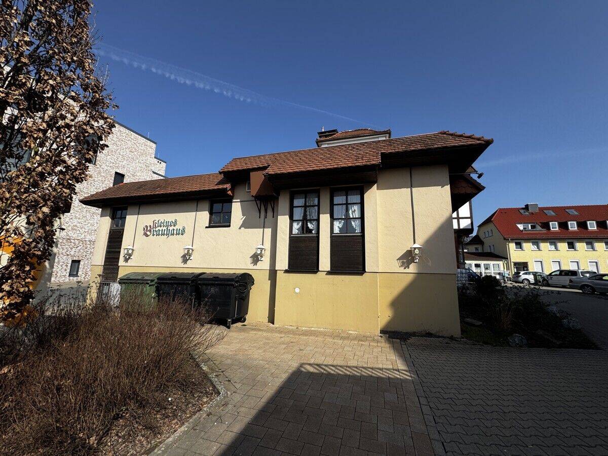Wohn- und Geschäftshaus mit Gaststätte und Schießstand in zentraler Lage am Hauptbahnhof von Korbach – Korbach – Vorschaubild 2