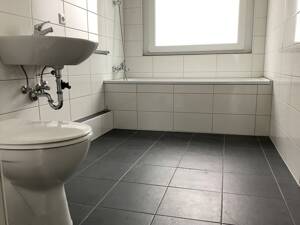 Modernisiert! 3-Zimmer Wohnung mit Balkon und Blick ins Grüne – 33609 Bielefeld – Vorschaubild 5
