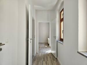 Mit Video: Frisch saniert - 2-Raumwohnung mit Südwest-Balkon – 39112 Magdeburg – Vorschaubild 5