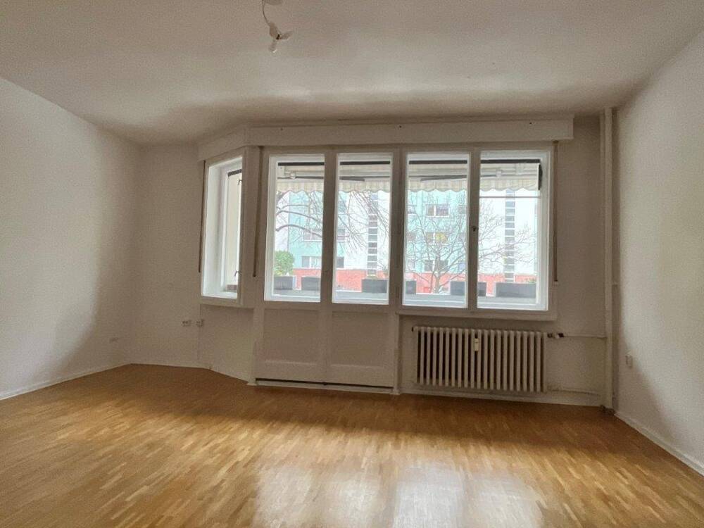 Wohnen im Güntzelkiez ca. 5 m² West-Loggia