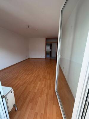 2 Zimmer Wohnung Ludwigshafen Friesenheim ab sofort bezugsfrei – 67063 Ludwigshafen am Rhein – Vorschaubild 4
