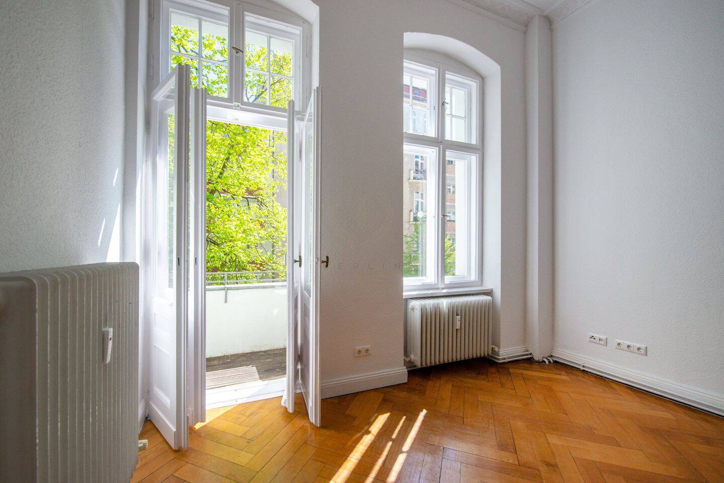 Herrschaftliche Altbauresidenz mit üppigen 180m2 Wohnfläche mit Blick auf die Spree – Berlin – Vorschaubild 2