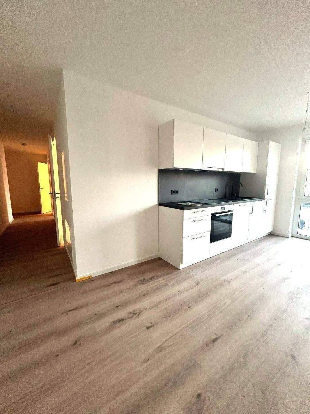 Exklusiver Neubau: 2 Zimmer-Wohnung Balkon überdacht | EBK | Abstellraum | TG – Nürnberg – Vorschaubild 2