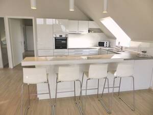 MODERN UND LICHTDURCHFLUTET - 3,5-Zimmer-DG-Whg. in S-Plieningen, eigener Zugang - 3327 – 70599 Stuttgart – Vorschaubild 6