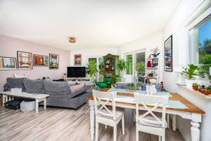 Kapitalanlage - Moderne Doppelhaushälfte mit rund 4,5 % Rendite – 12621 Berlin – Vorschaubild 1