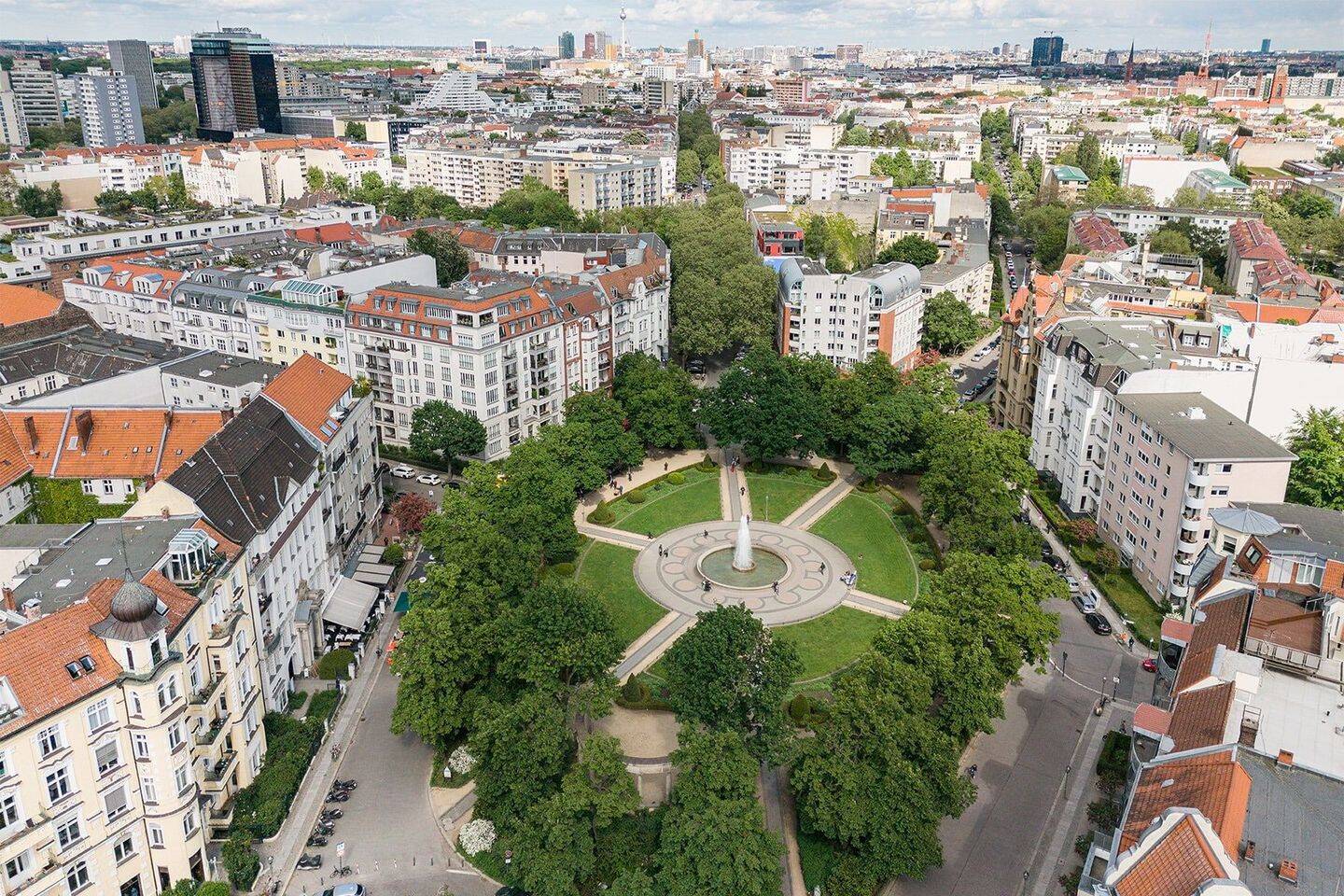 *** Top-Lage in Schöneberg *** - Bezugsfrei mit Balkon & Aufzug nahe Viktoria-Luise-Platz