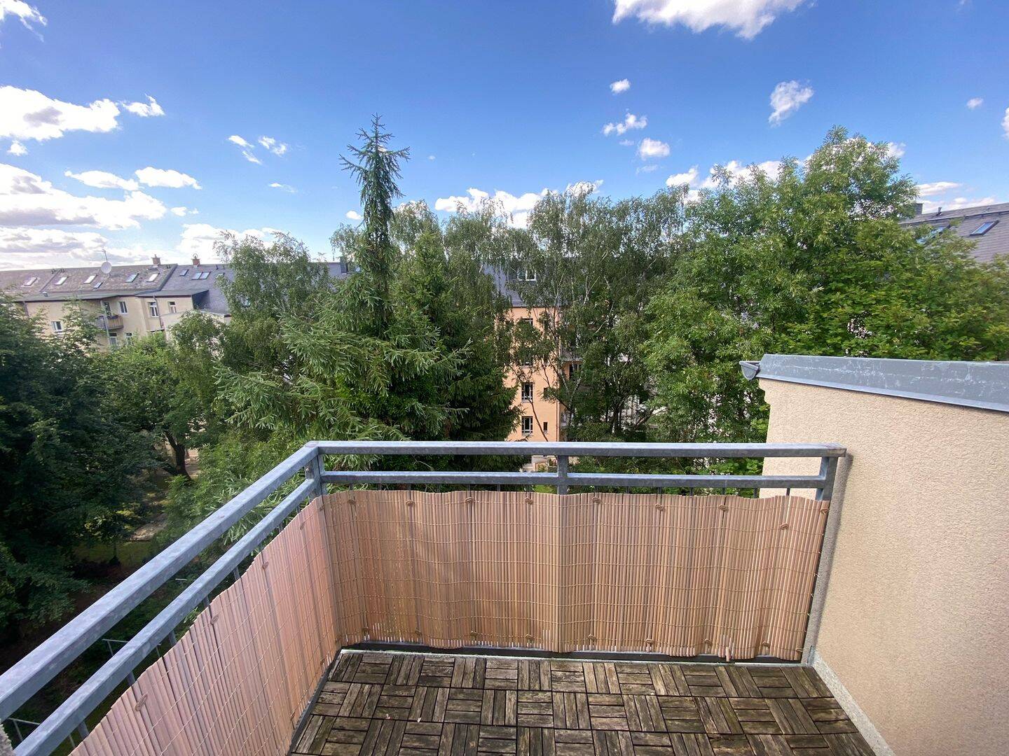 DG - Laminat - Balkon am Wohnzi. - inkl. EBK** frei ab 1.10.26