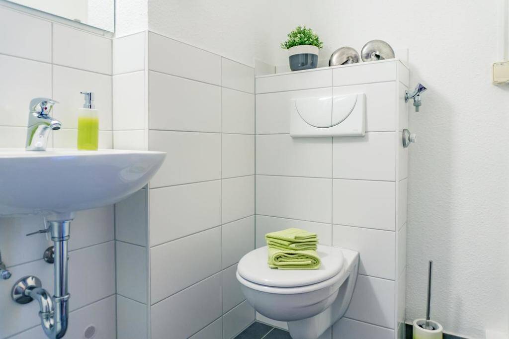 Zentrumsnahe 2-Raum-Wohnung mit Balkon – Chemnitz – Vorschaubild 3