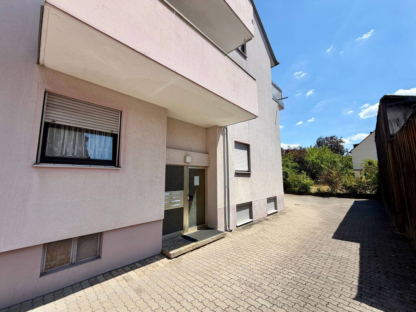 Schöne 1 Zi. - Whg. mit Balkon, Einbauküche + Stellplatz in zentraler Lage Röthenbach a. d. Pegnitz – Röthenbach an der Pegnitz – Vorschaubild 6