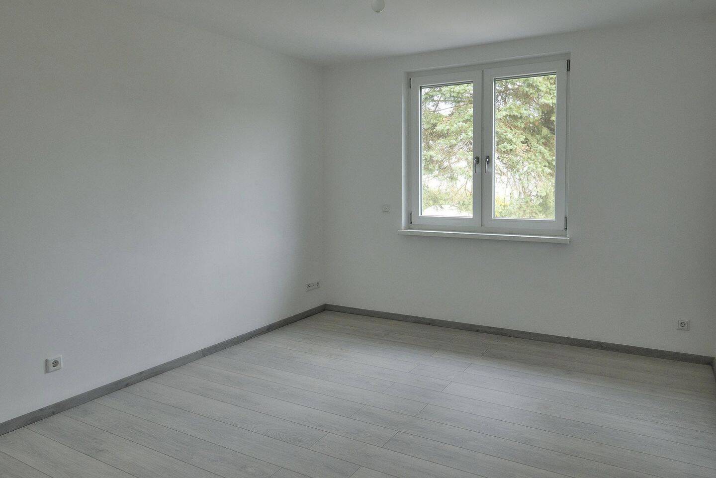 *** Ihr neues Zuhause in einer Doppelhaushälfte in Feucht, inklusive 2 Stellplätze*** – Feucht – Vorschaubild 5