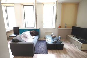 Moderne und gemütliche sowie teilmöblierte 1- Zimmerwohnung mit Außenstellplatz - attraktive Kapitalanlage