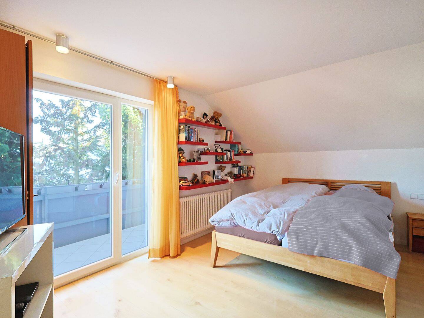 Raum für Lebensträume - Einfamilienhaus mit Einliegerwohnung und Gartenidylle – Nufringen – Vorschaubild 5