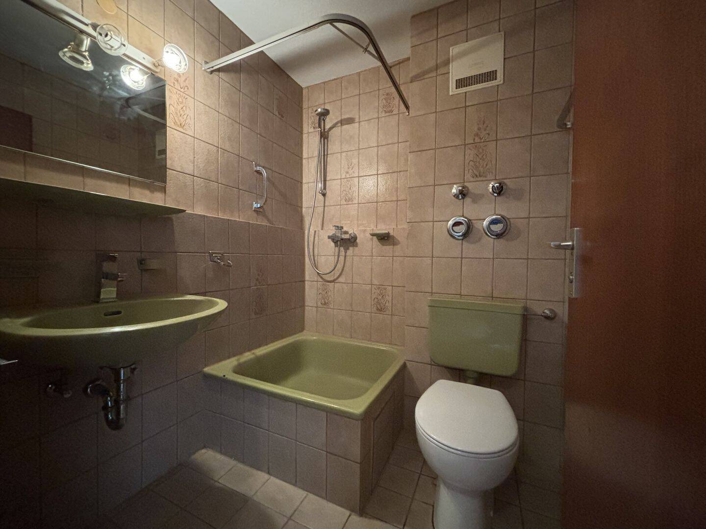 Renditestarke 1-Zimmer Wohnung mit Tiefgaragenstellplatz im beliebten Stuttgarter Westen – Stuttgart – Vorschaubild 5