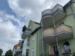 *Kapitalanlage oder Eigennutzung* 2 Zimmer-Wohnung mit verglastem Wintergarten in Dresden-Gohlis !