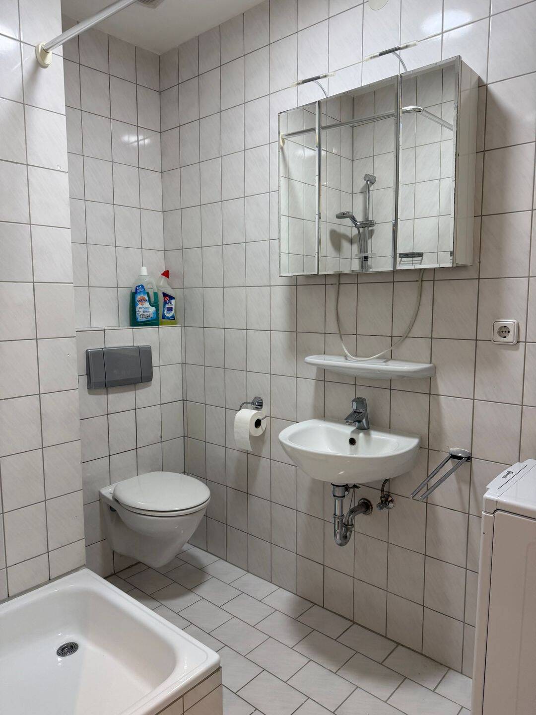 Leerstehende 2-Zimmer-Wohnung gegenüber dem KIT – Karlsruhe – Vorschaubild 7