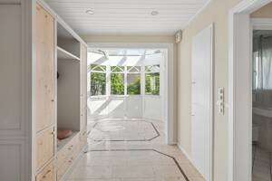 Großzügiger Bungalow auf 967 qm mit Premium-Wintergarten, moderner Hybrid-Wärmepumpe und ca. 335 qm Gesamtfläche – 22045 Hamburg – Vorschaubild 5